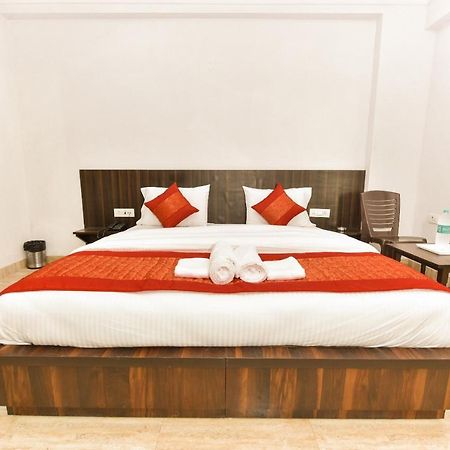 Rbm Residency Hotel Gurgaon Exterior photo