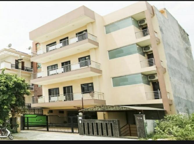 Rbm Residency Hotel Gurgaon Exterior photo